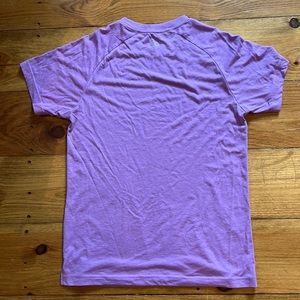 Alo Triumph Crew Neck Bright Orchid